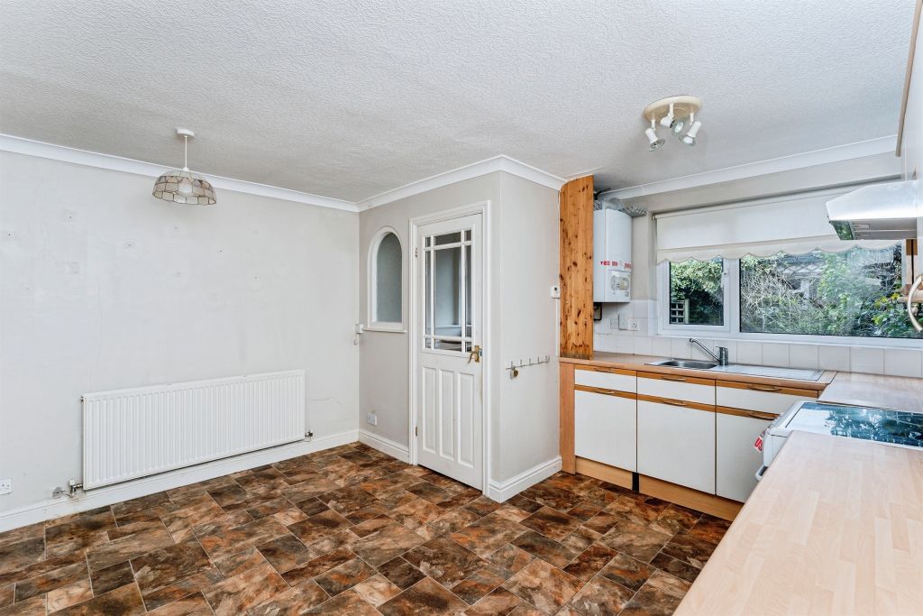 Property photo 3 of 19