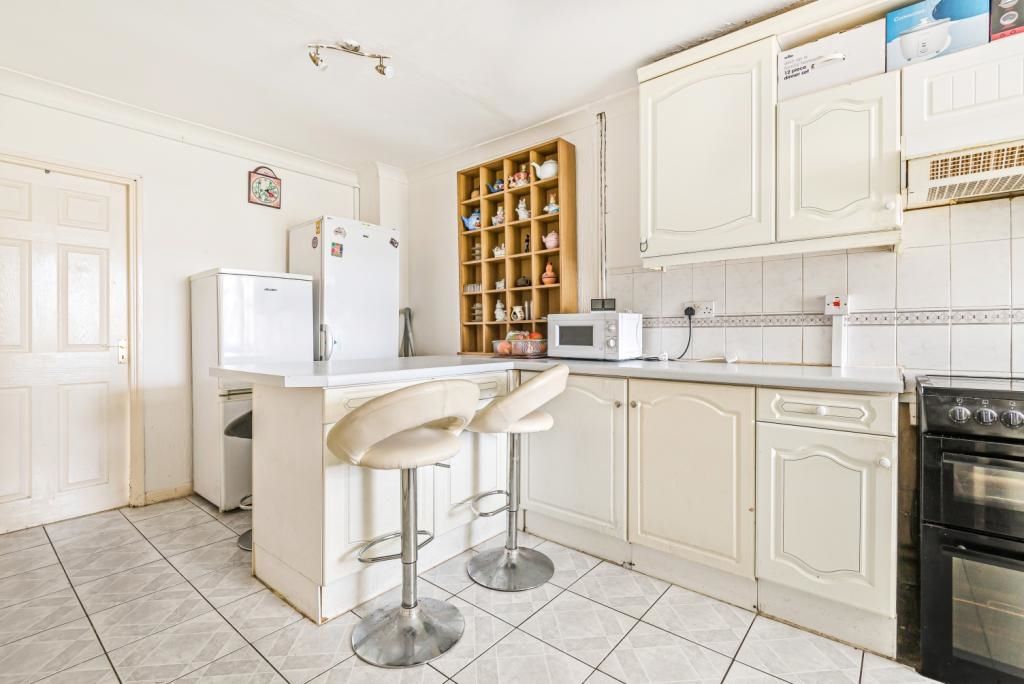 Property photo 3 of 13 5ba32636d27207493...