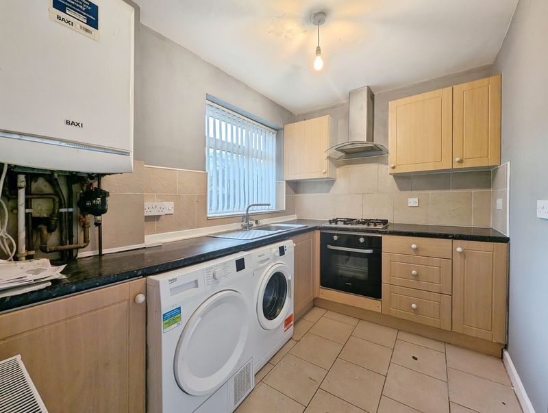 Property photo 3 of 9 Photo 9