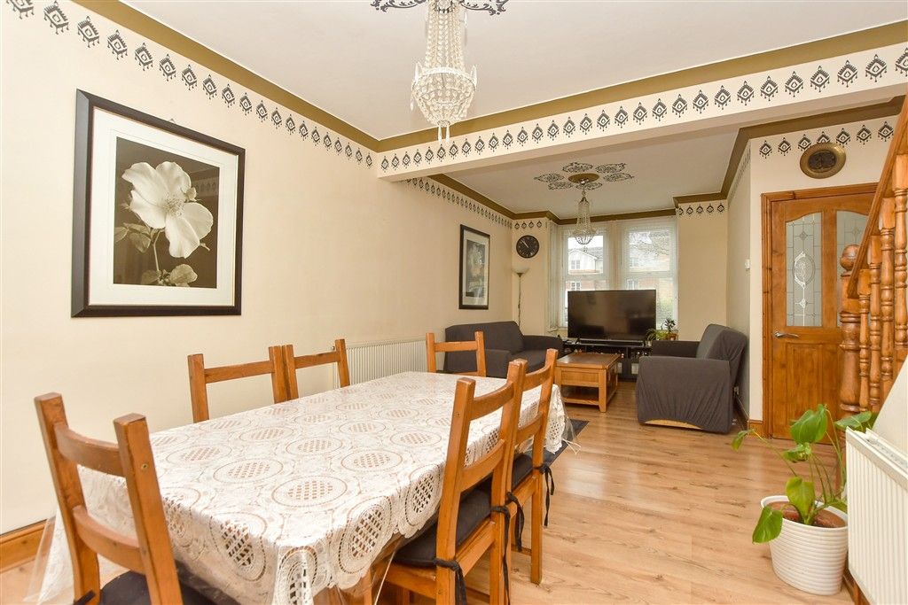 Property photo 3 of 12 Dining Area