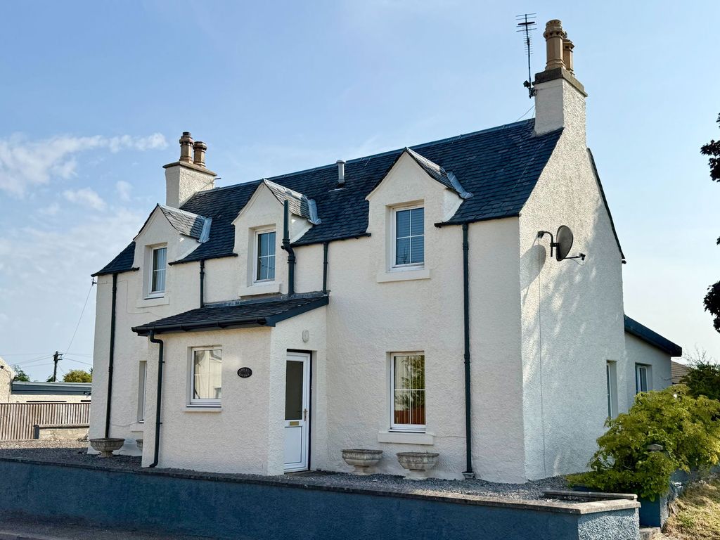 Property photo 1 of 32
