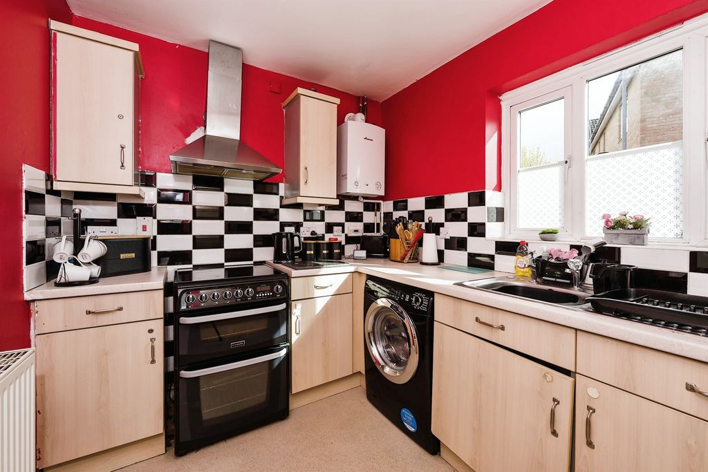 Property photo 3 of 9