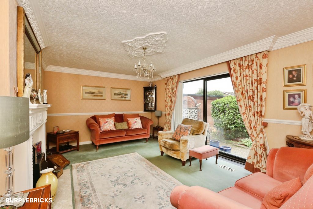 Property photo 3 of 21