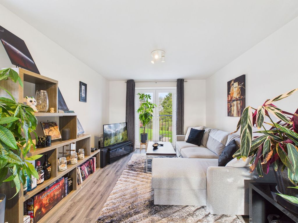 Property photo 3 of 11