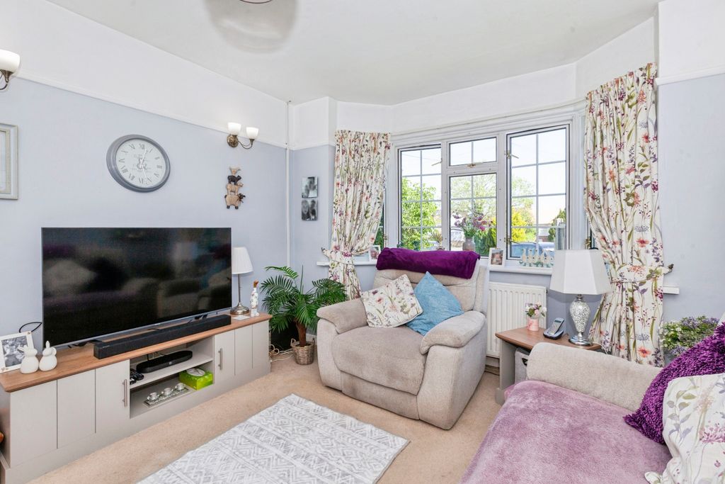 Property photo 3 of 26 Img_8140