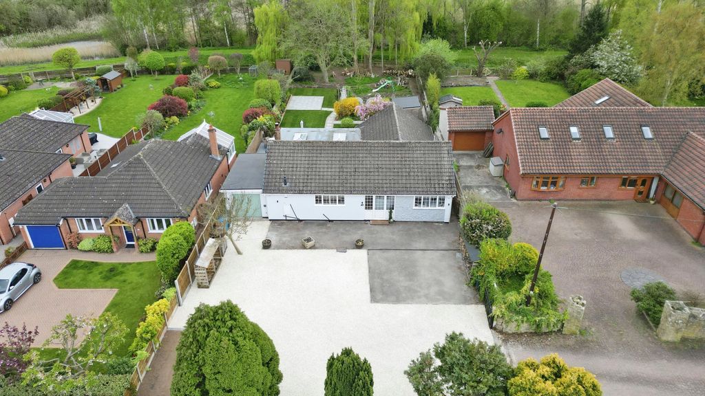 Property photo 1 of 23