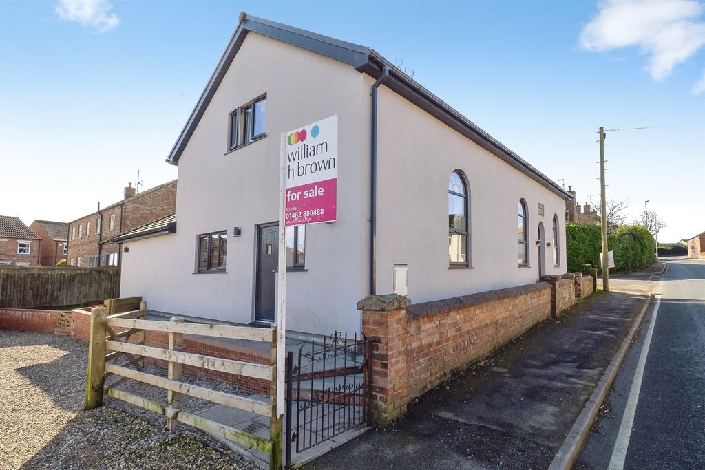 Property photo 2 of 29