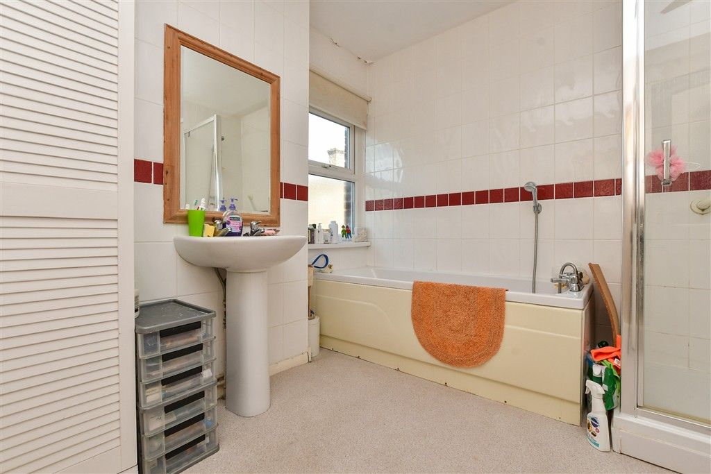 Property photo 2 of 19 Internal Feature