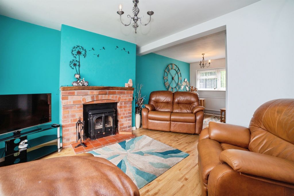 Property photo 3 of 18