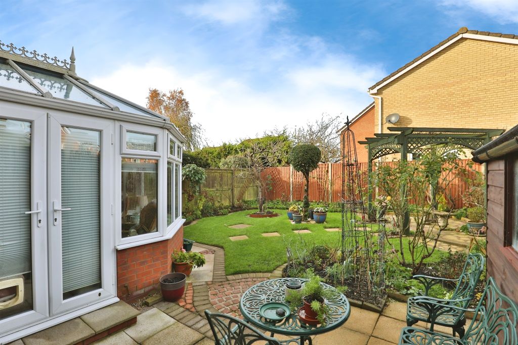 Property photo 3 of 18
