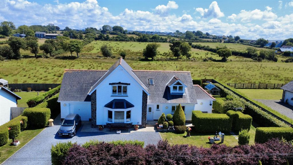 Property photo 1 of 15 Dji_Fly_20250709_141010_316_1752093149147_Photo_Op