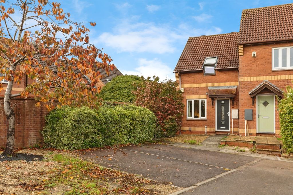 Property photo 1 of 18