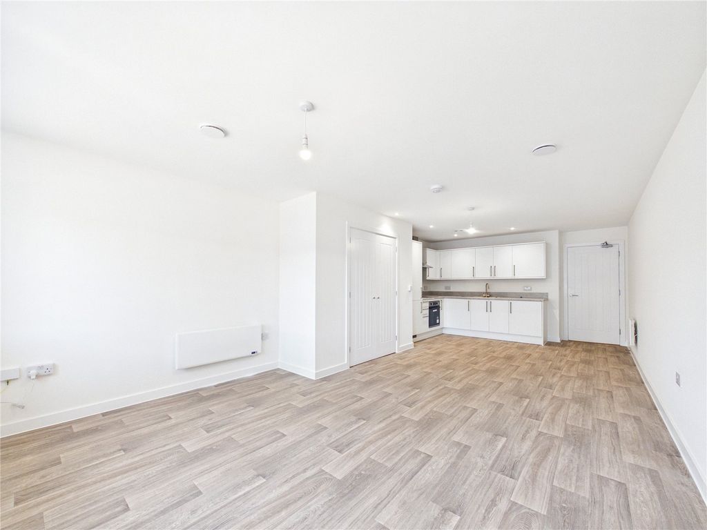 Property photo 3 of 7 Picture No. 01