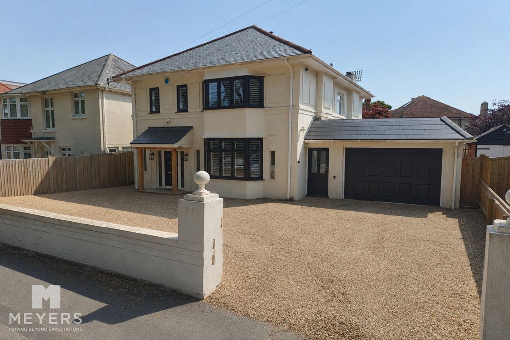 Property photo 1 of 45