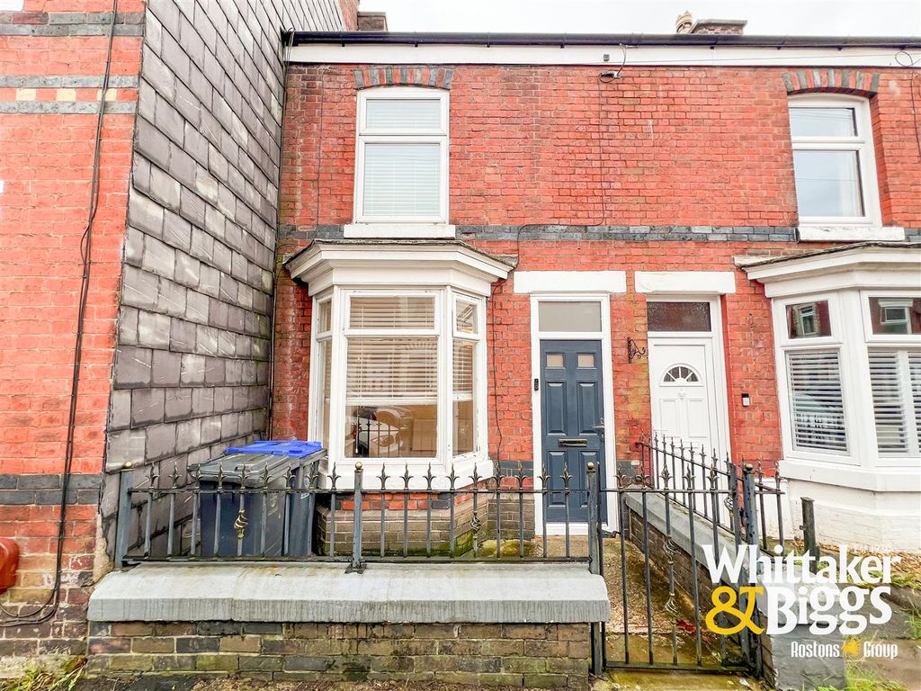 Property photo 1 of 18 Frontage