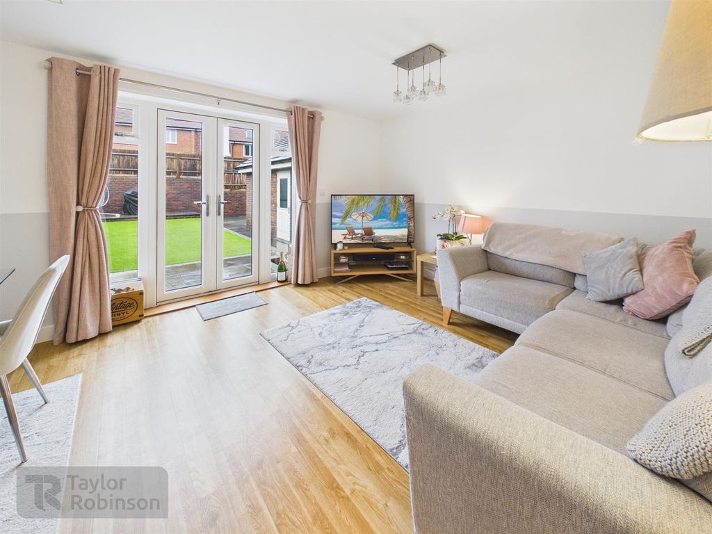 Property photo 2 of 17 Cam02600G0-Pr0644-Still020.Jpg