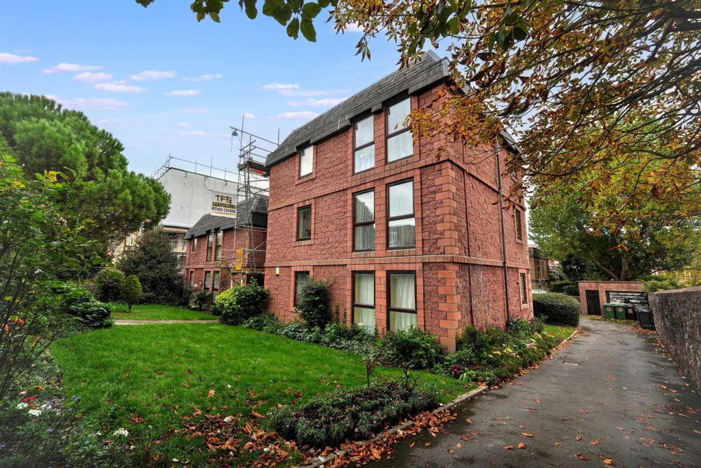 Property photo 1 of 11 5 All Saints Gardens, All Saints Road, Clifton, Bristol, Bs8 2Jd