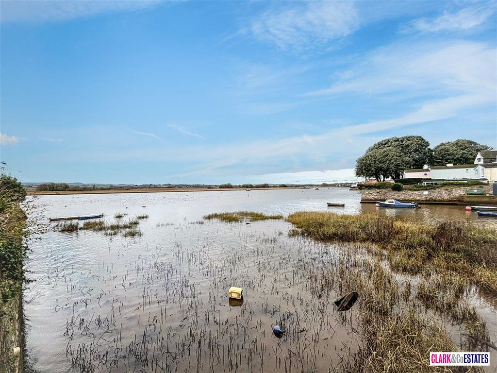 Property photo 2 of 13 View