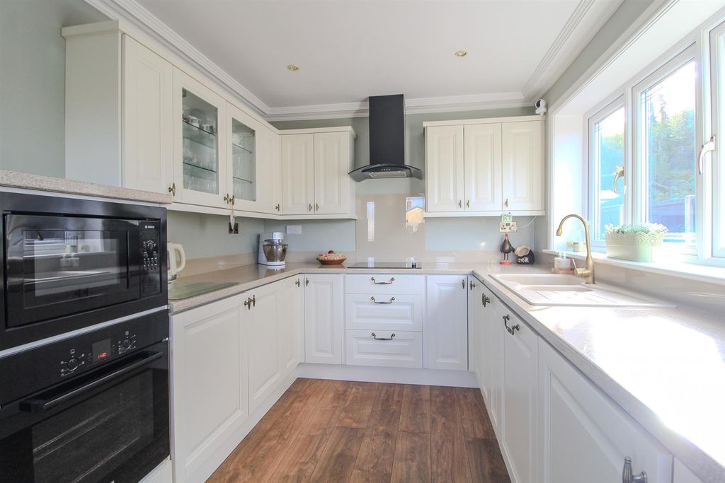 Property photo 2 of 21 Img_7067.Jpg