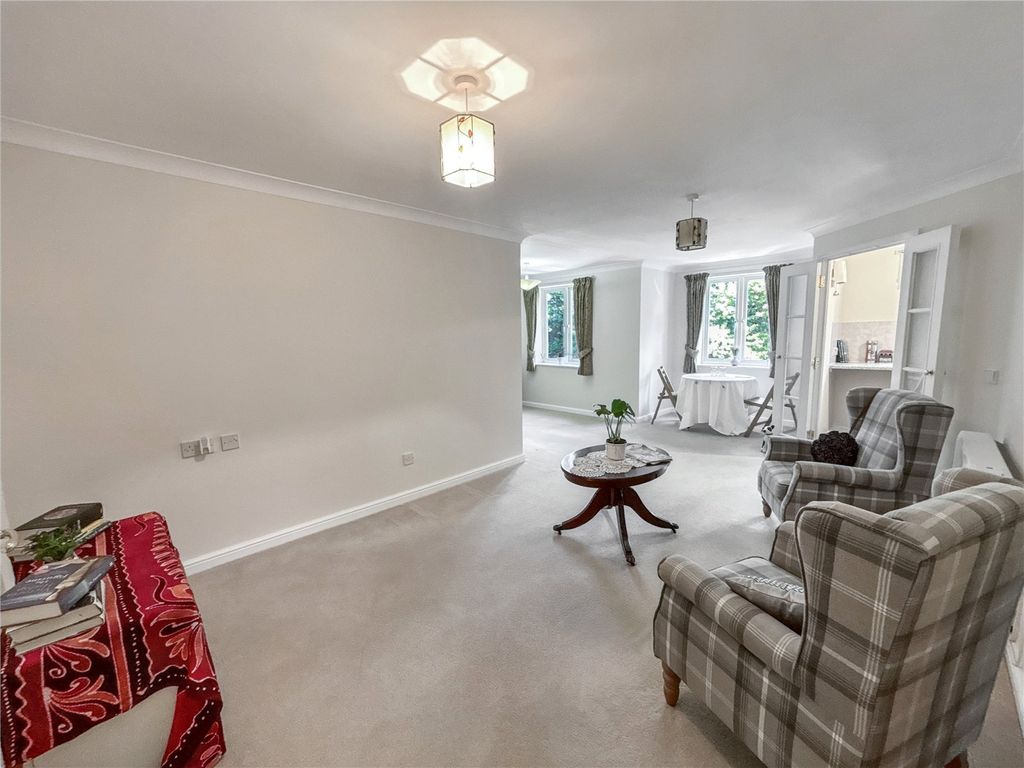 Property photo 2 of 14 Picture No. 13