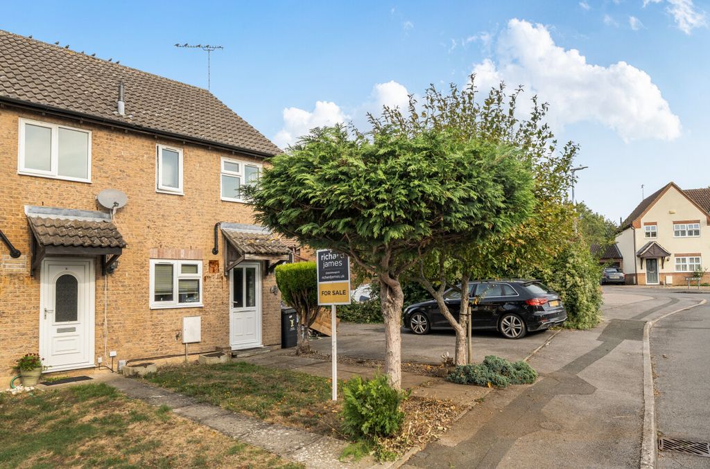 Property photo 1 of 12 15231781