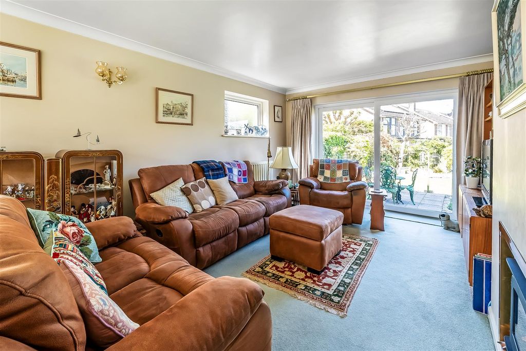 Property photo 2 of 30 Trianon-17.Jpg