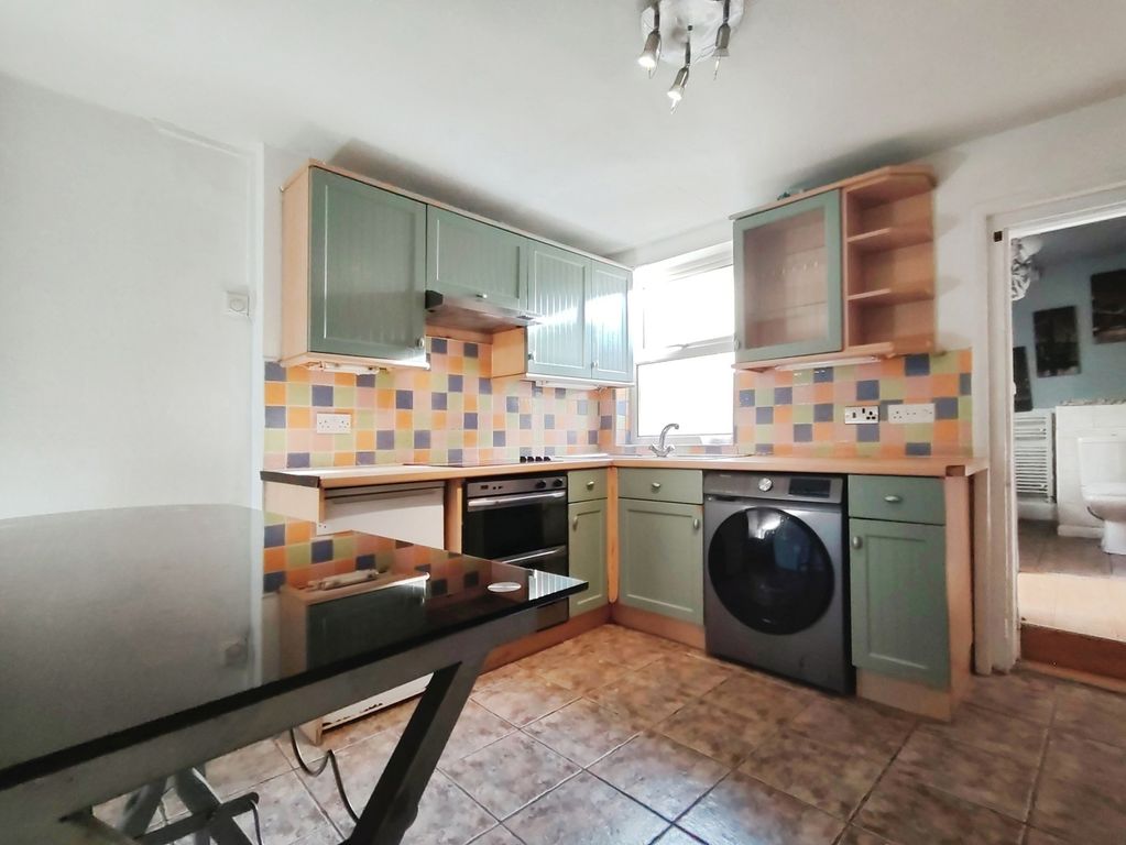 Property photo 3 of 9 Pbox-Img.Jpg