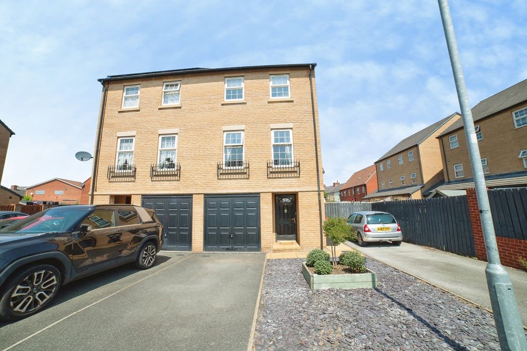Property photo 1 of 22 Pbox-Img.Jpg
