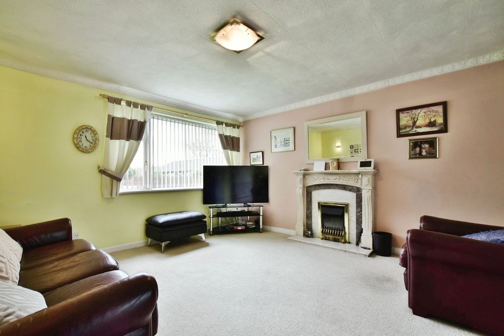 Property photo 2 of 14 Pbox-Img.Jpg