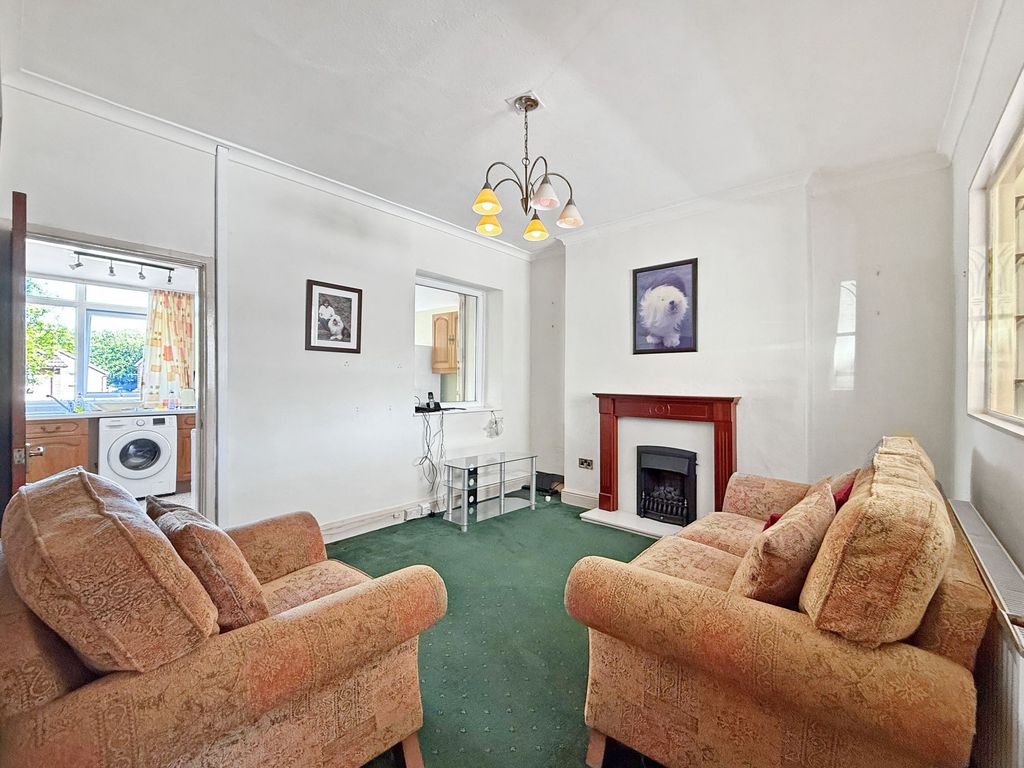 Property photo 2 of 16