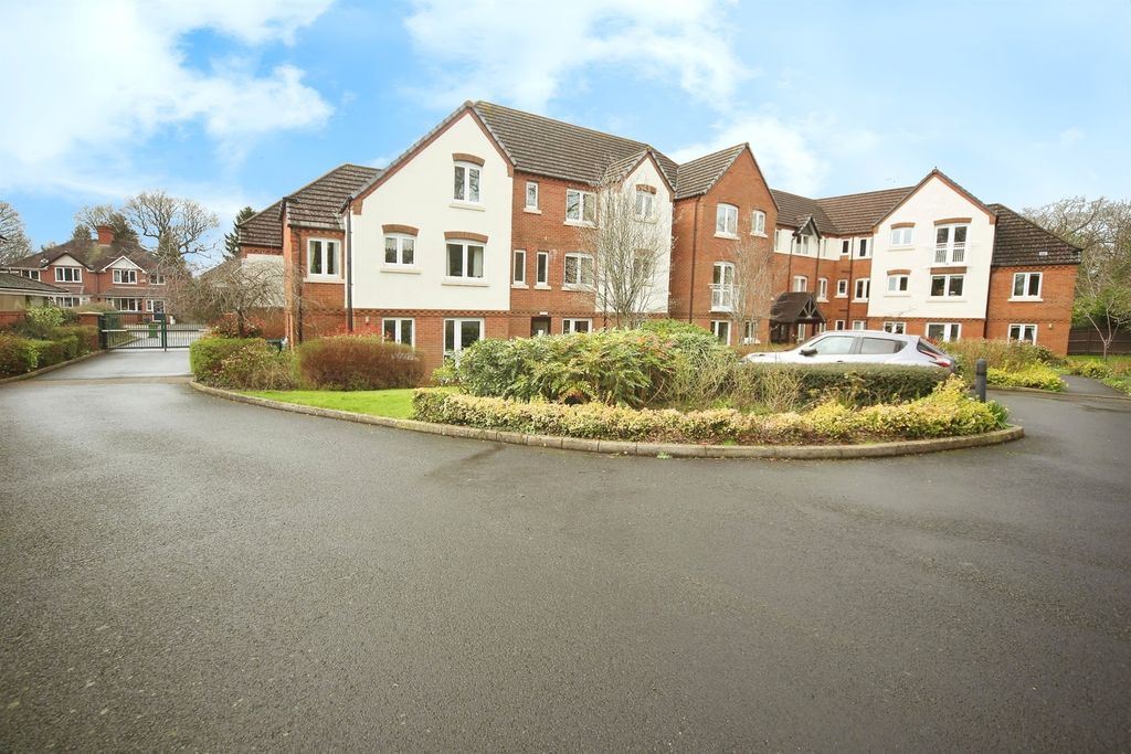Property photo 1 of 15