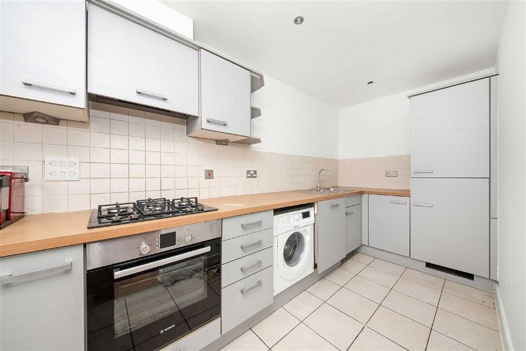 Property photo 3 of 8