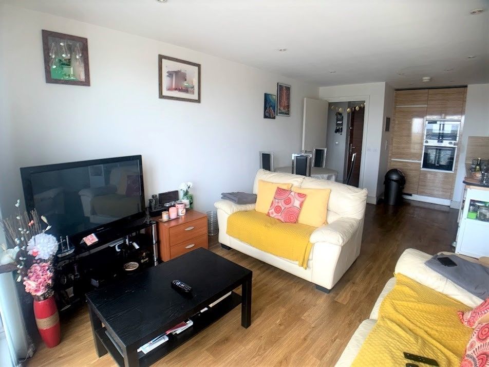 Property photo 3 of 11