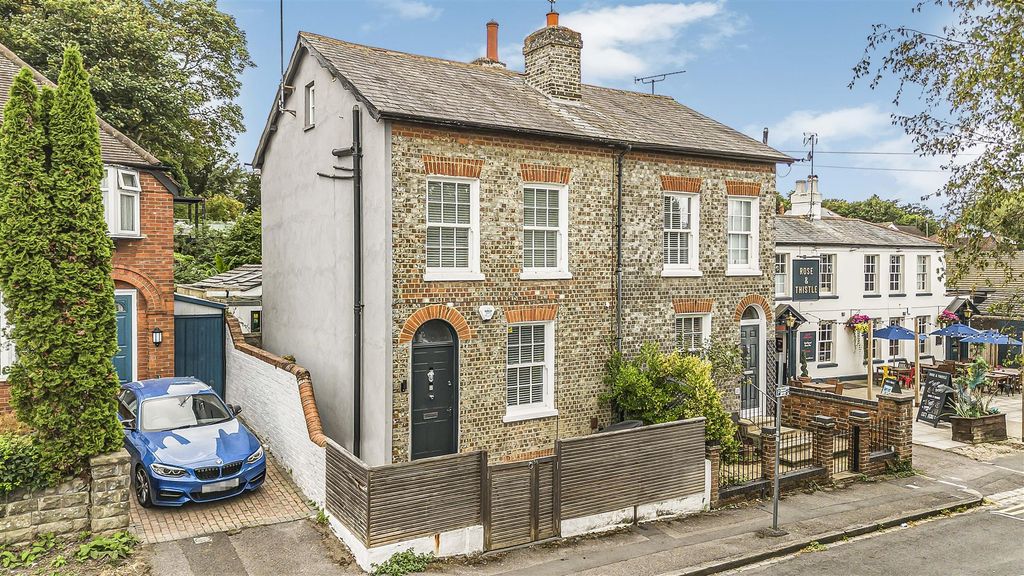 Property photo 1 of 37