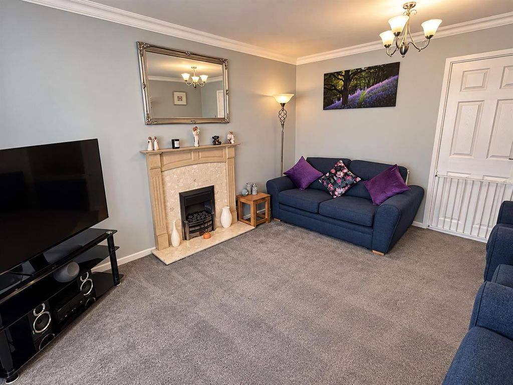Property photo 3 of 14