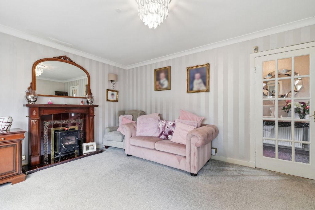 Property photo 3 of 36 Picture No. 06