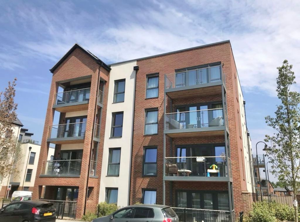 Property photo 1 of 17