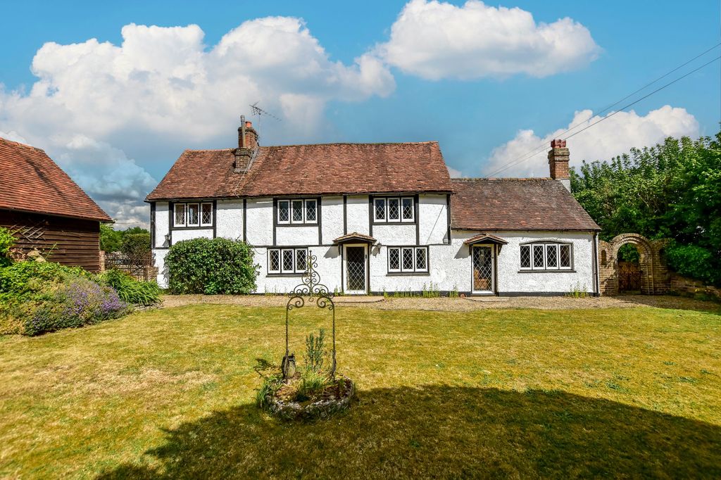 Property photo 2 of 23