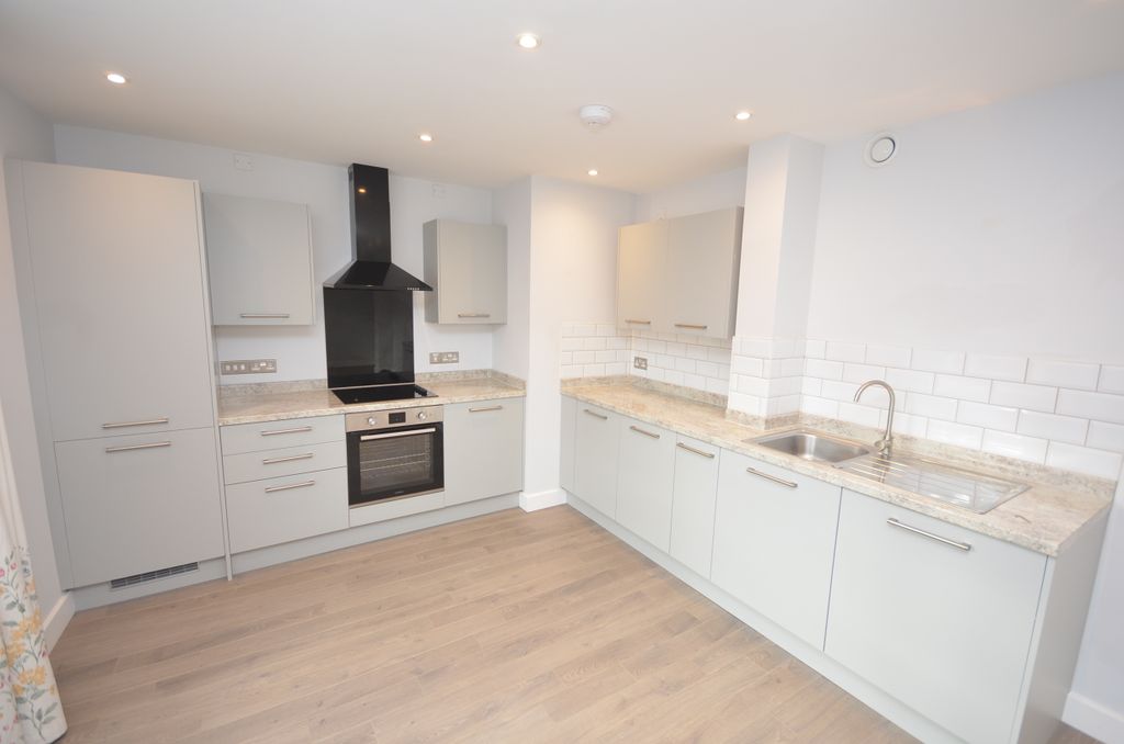 Property photo 1 of 5 Kitchen