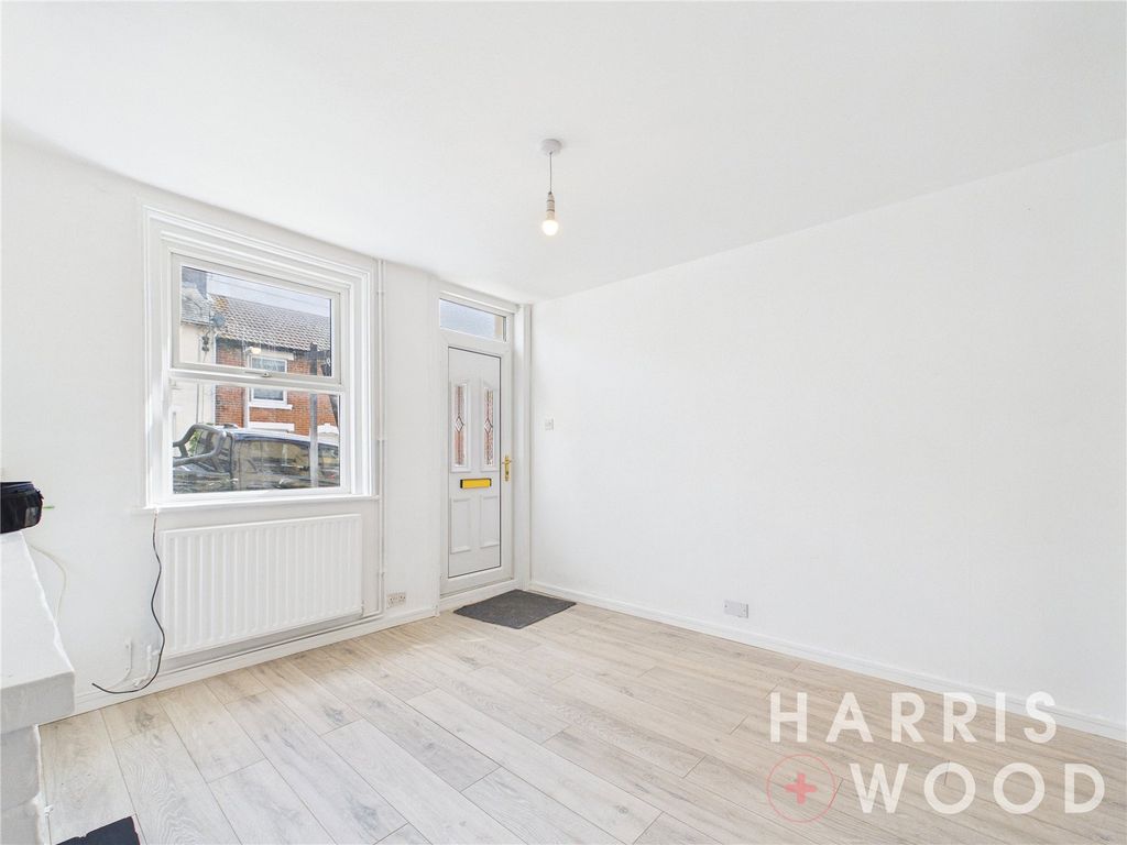 Property photo 2 of 18 Picture No. 04