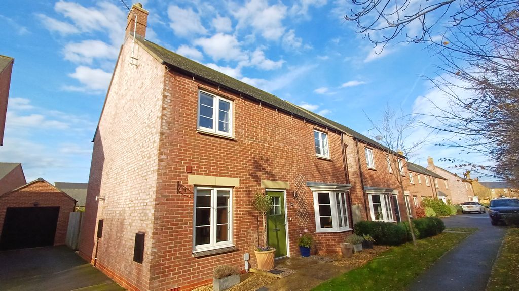 Property photo 1 of 23