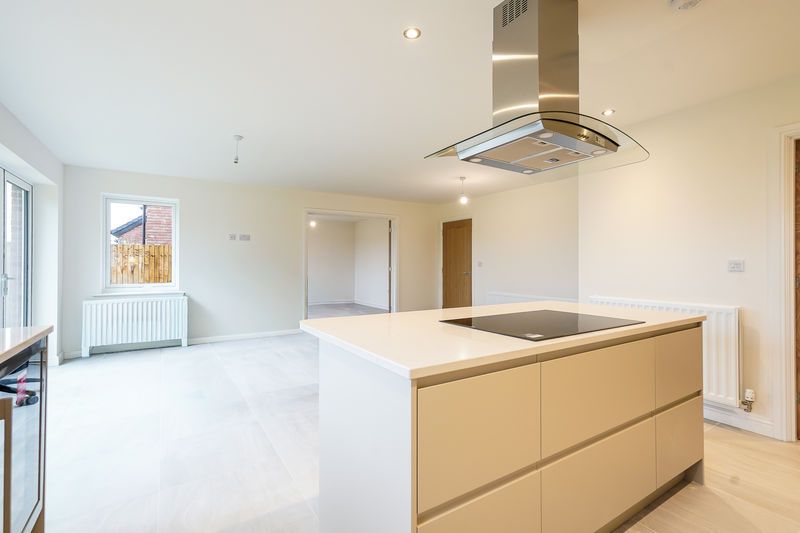 Property photo 3 of 46 Photo 50