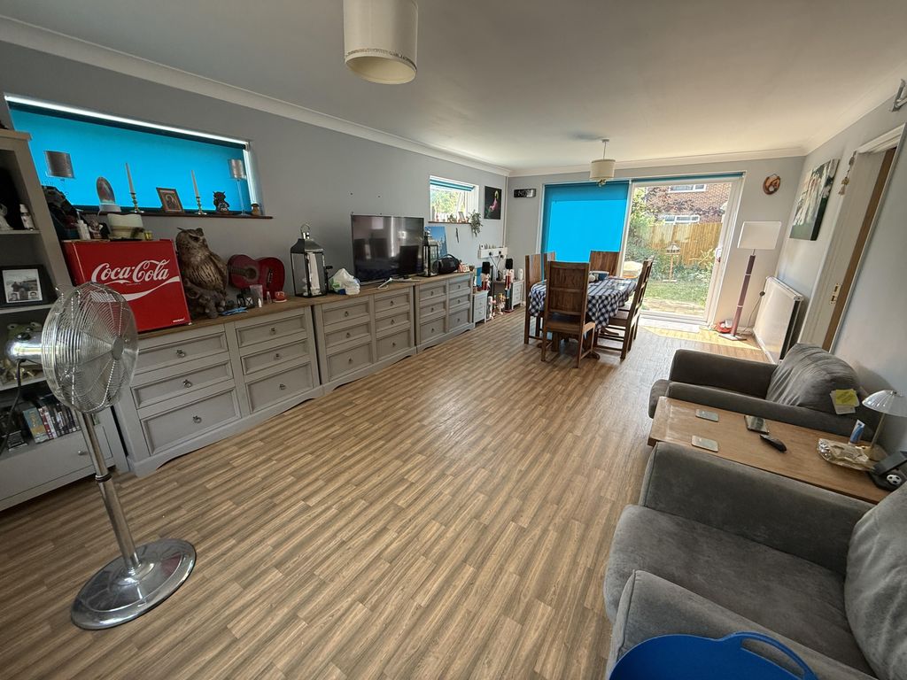 Property photo 3 of 12 Img_8543.Jpg