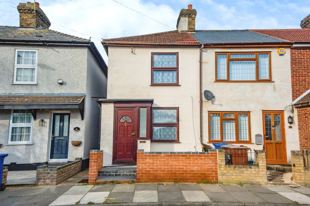 Property photo 1 of 17