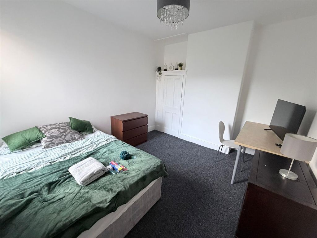 Property photo 2 of 4 Original-B328Fa88-75E3-47CE-Adc3-1D95Aba225Ff.Jpeg