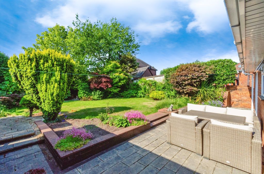 Property photo 3 of 17