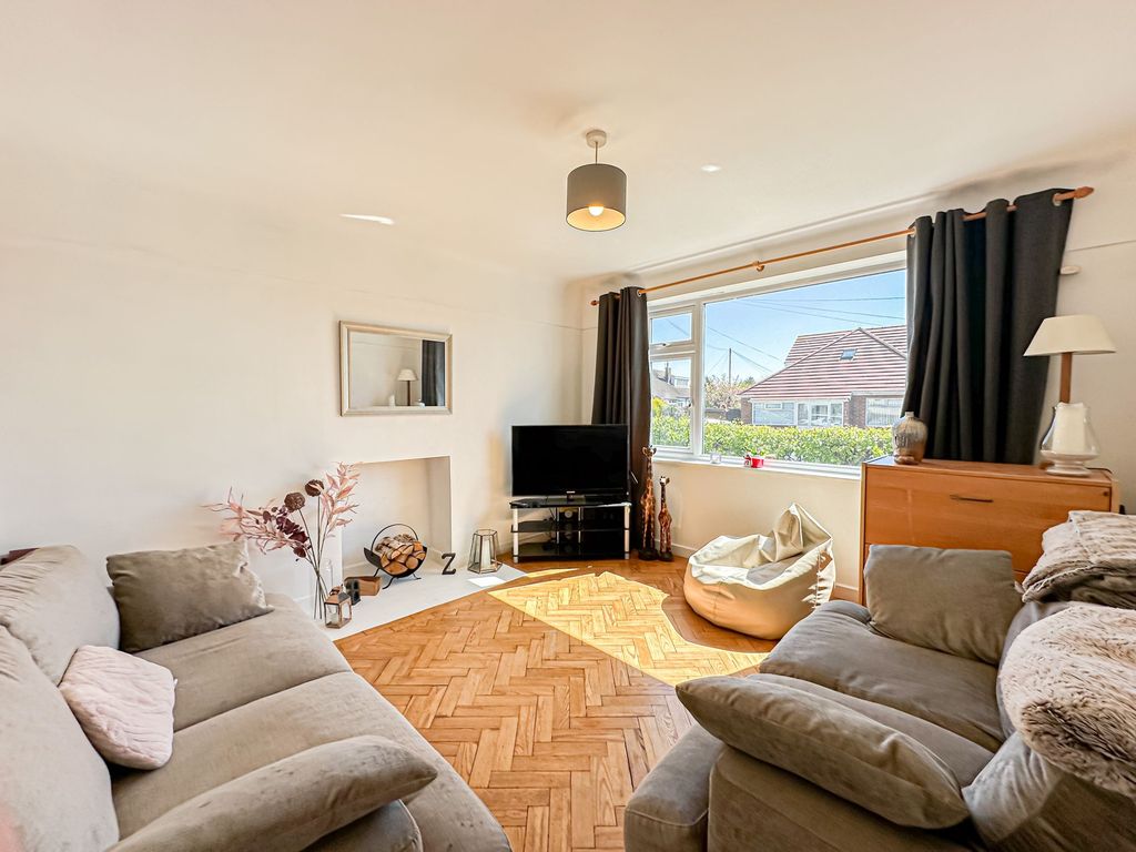 Property photo 2 of 34