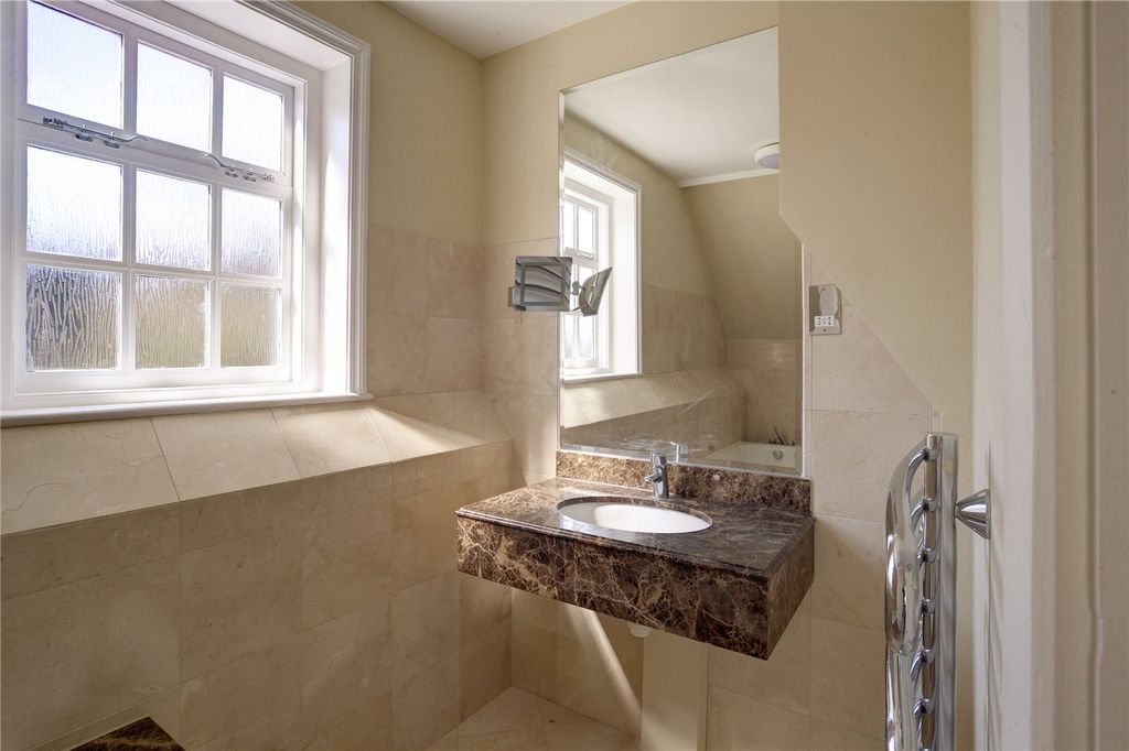 Property photo 2 of 8 Picture No. 03