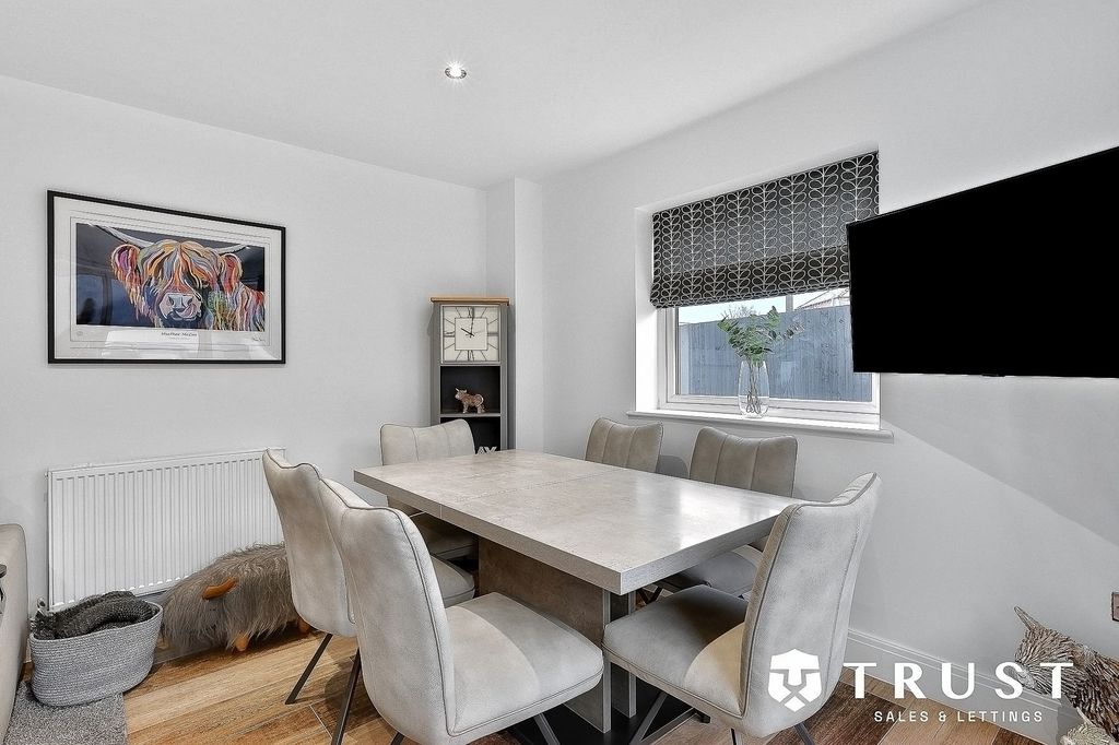 Additional image 8 of 4 bed detached house for saleDuxbury Gardens, Liversedge WF15