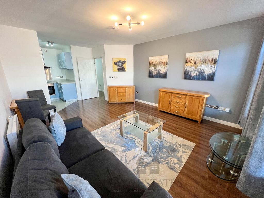 Property photo 1 of 12 Living Room